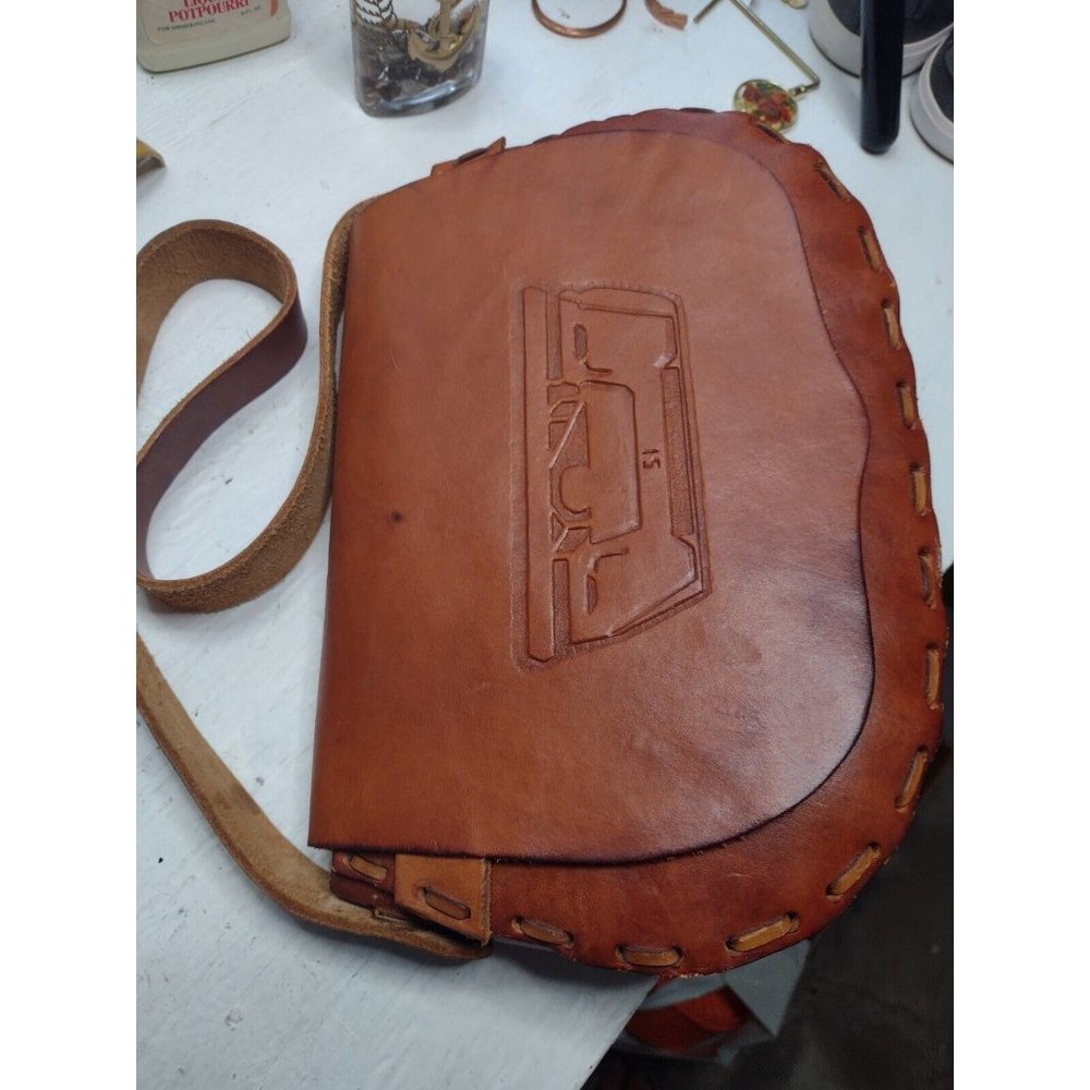 VTG Tooled Leather Bag Shoulder Purse 1975 Great Craftsmanship!!! READ